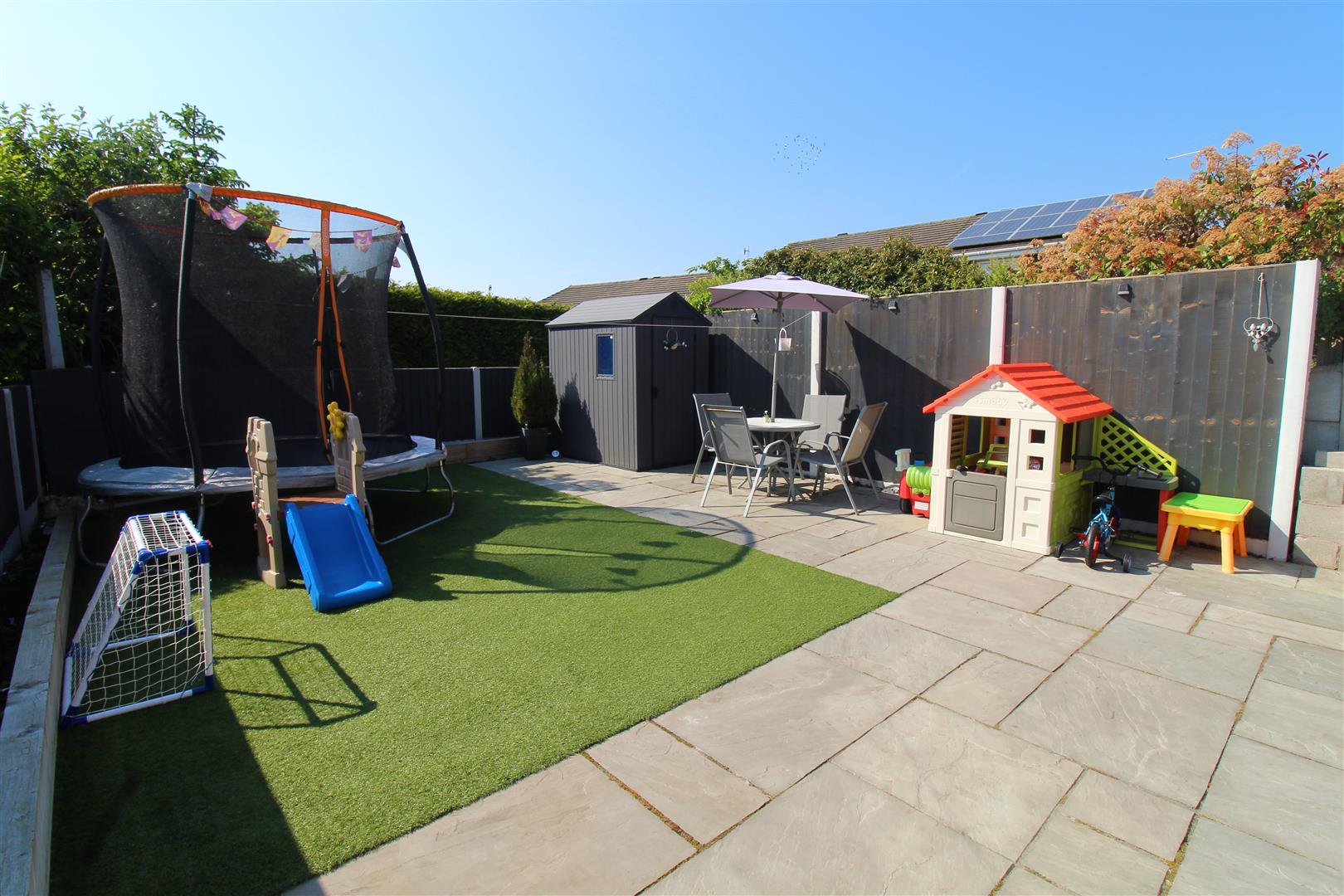 Swanland Grove, Longton, Stoke-On-Trent